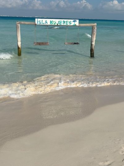 Playa de Isla Mujeres в марте — фото погоды (2026-03-25)