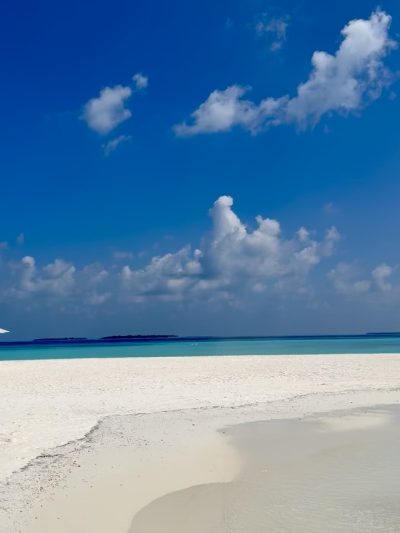 Four Seasons Resorts Maldives — фото погоды в мае (2026-05-20)