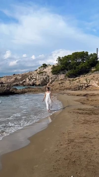 Beach of Salou, Spain — фото погоды в октябре (2025-10-19)