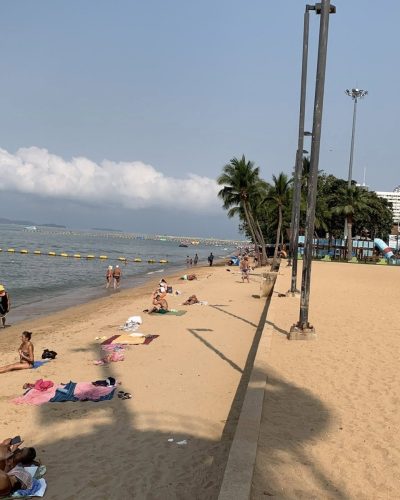 Jomtien Beach Night Market в феврале — фото погоды (2026-02-15)