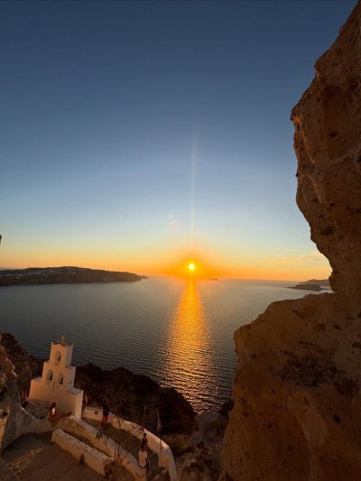 The Heart of Santorini в октябре — фото погоды (2025-10-02)