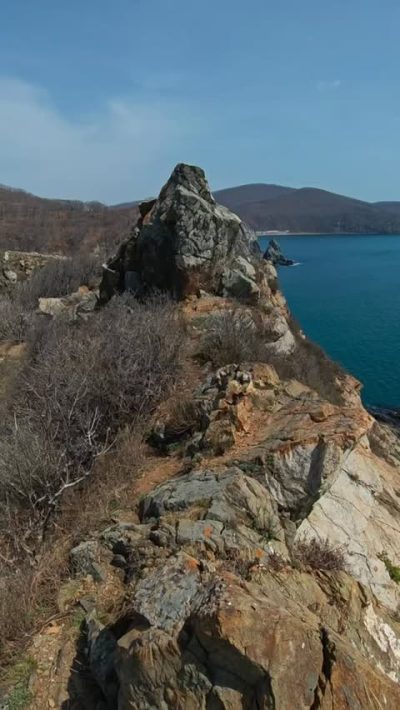 Бухта Триозерье в апреле — фото погоды (2026-04-29)