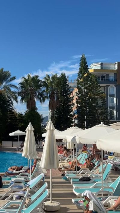 Mahmutlar Beach в октябре — фото погоды (2025-10-13)