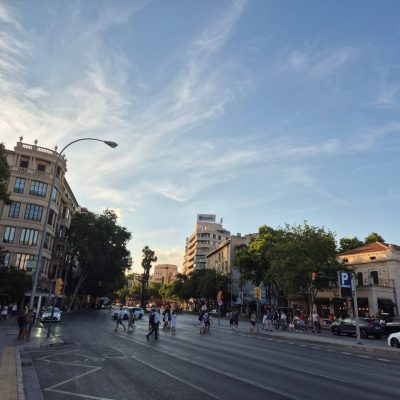 Plaza de España (Palma de Mallorca) — фото погоды в июле (2026-07-01)