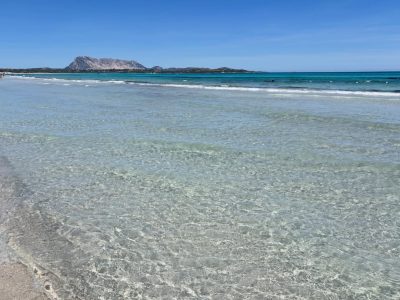 Spiaggia La Cinta San Teodoro в июне — фото погоды (2026-06-12)