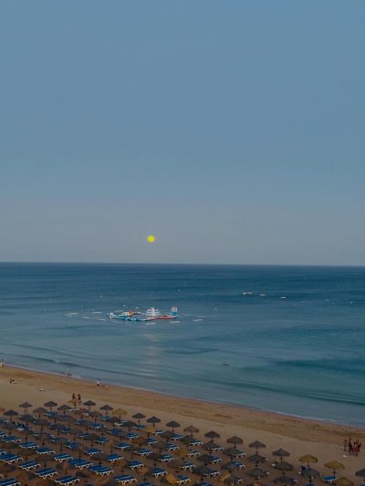Praia De Albufeira (Albufeira Beach) в июне — фото погоды (2026-06-29)