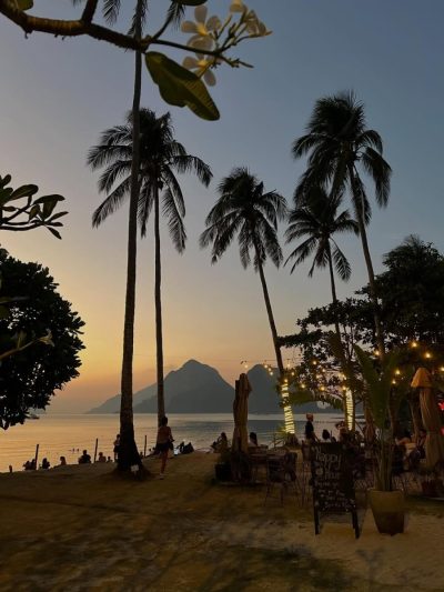 Las Cabanas Beach Resort, El Nido Palawan — фото погоды в апреле (2026-04-20)