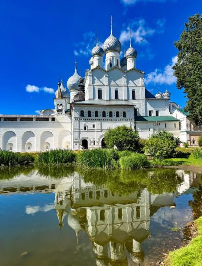 Ростовский кремль (музей-заповедник) в июне — фото погоды (2026-06-23)