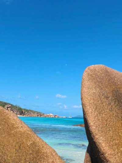 Grand Anse, La Digue, Seychelles в январе — фото погоды (2026-01-28)