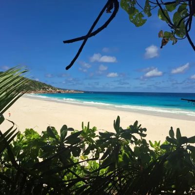 Grand Anse, La Digue, Seychelles в марте — фото погоды (2026-03-31)