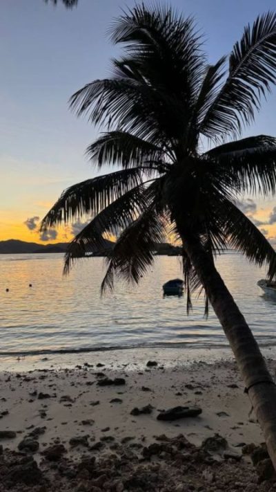 Grand Anse, La Digue, Seychelles в апреле — фото погоды (2026-04-14)
