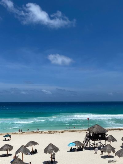 Playa Delfines, Cancún, Quitana Roo, México в июле — фото погоды (2026-07-10)