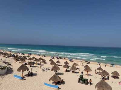 Playa Delfines, Cancún, Quitana Roo, México в июле — фото погоды (2026-07-14)