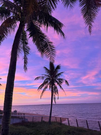 Sunshine Beach Park (西秀海滩公园) в октябре — фото погоды (2025-10-04)