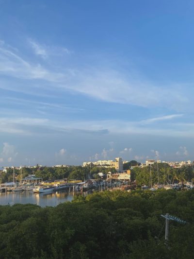 Izla Hotel — фото погоды в июле (2025-07-23)