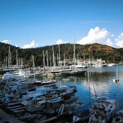 Fethiye Marina в феврале — фото погоды (2026-02-28)