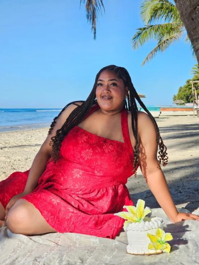 Guayacanes Beach в апреле — фото погоды (2026-04-01)