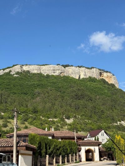 Мангуп-кале в июне — фото погоды (2026-06-17)