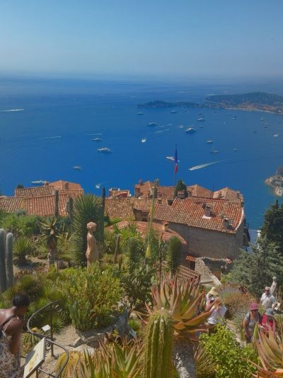 Eze Village, France в июле — фото погоды (2026-07-12)