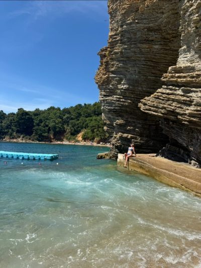 Mogren Beach, Budva в июне — фото погоды (2026-06-17)