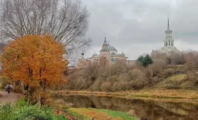 Торжок, Тверецкая Набережная в апреле — фото погоды (2026-04-20)