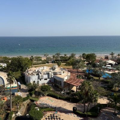 Le Meridien Al Aqah Beach Resort — фото погоды в феврале (2026-02-11)
