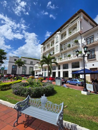 Plaza Herrera, Casco Antiguo, Panamá в январе — фото погоды (2026-01-25)