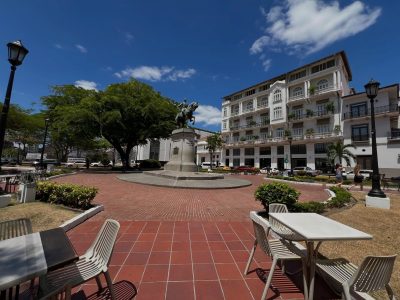 Plaza Herrera, Casco Antiguo, Panamá в мае — фото погоды (2026-05-20)