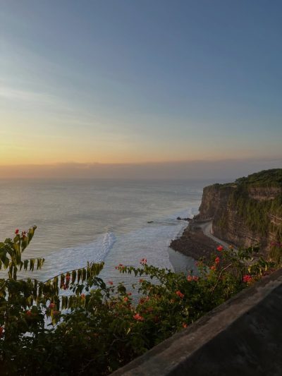 Uluwatu Temple, Uluwatu, Bali в июне — фото погоды (2026-06-11)
