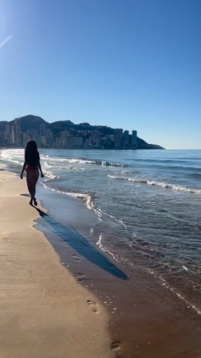 Playa Levante Benidorm в мае — фото погоды (2026-05-25)
