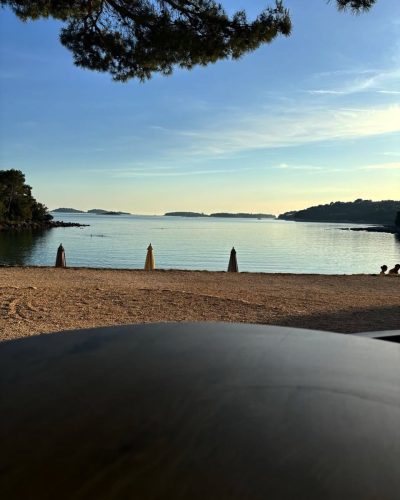 Cuvi Beach в июне — фото погоды (2026-06-18)