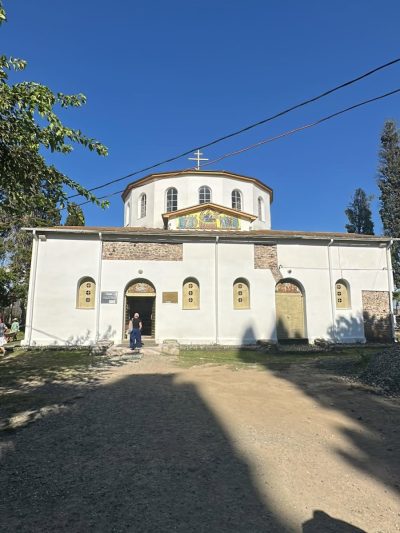 Драндский Храм Успения Божей Матери в августе — фото погоды (2025-08-19)