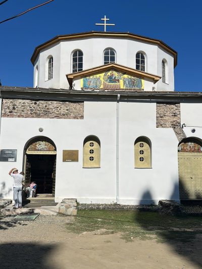 Драндский Храм Успения Божей Матери в августе — фото погоды (2025-08-19)