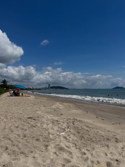Praia da Armação, Penha - Santa Catarina в марте — фото погоды (2026-03-14)