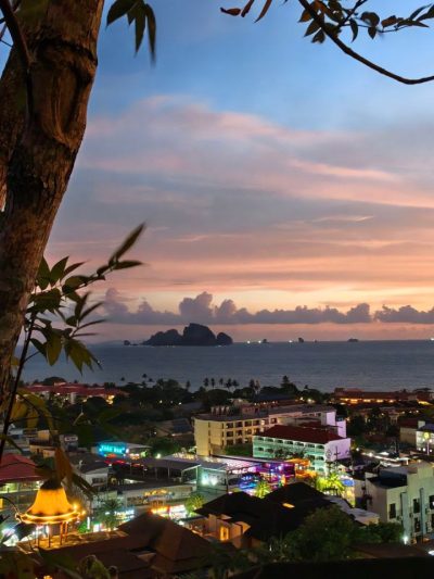 Avani Ao Nang Cliff Krabi Resort — фото погоды в марте (2026-03-24)