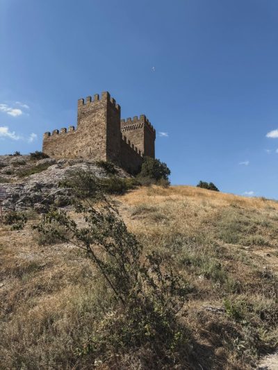 Крым,Судакская Крепость в августе — фото погоды (2025-08-08)
