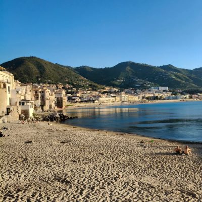 Victoria Palace Hotel Cefalù — фото погоды в апреле (2026-04-20)