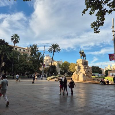 Plaza España Palma — фото погоды в октябре (2025-10-22)