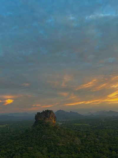 Pidurangala Rock, Sigirya в июне — фото погоды (2026-06-30)