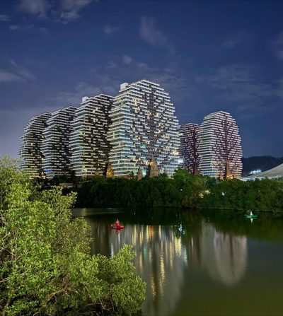 Beauty Crown Grand Tree Hotel — фото погоды в ноябре (2025-11-01)