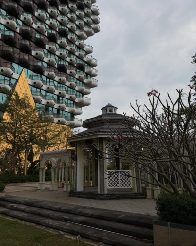 Beauty Crown Grand Tree Hotel — фото погоды в марте (2026-03-11)