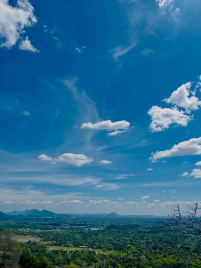 Citadel of Sigiriya - Lion's Rock, Sri Lanka в апреле — фото погоды (2026-04-19)