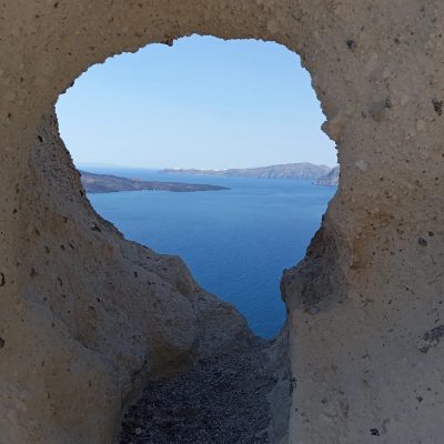 Μεγαλοχώρι Σαντορίνης в апреле — фото погоды (2026-04-26)