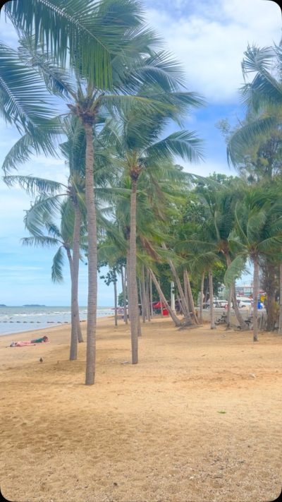 ริมหาดจอมเทียน. พัทยา Chill Chill в июне — фото погоды (2025-06-21)