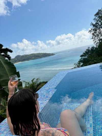 Mahe, Seychelles в октябре — фото погоды (2025-10-11)