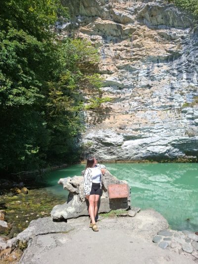 Голубое озеро   ცისფერი ტბა   Blue Lake в сентябре — фото погоды (2025-09-01)