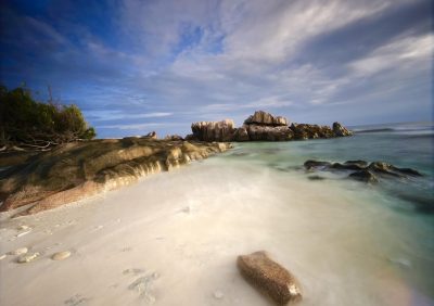 Anse Source D'argent-La Digue в феврале — фото погоды (2025-02-06)