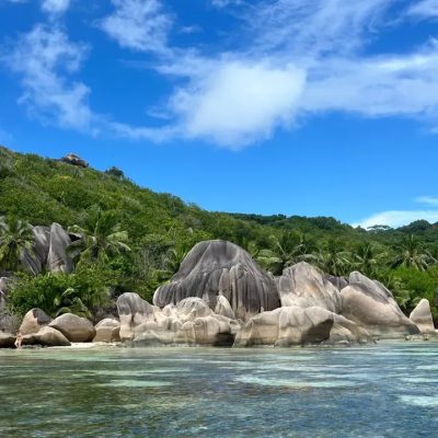 Anse Source D'argent-La Digue в апреле — фото погоды (2026-04-23)