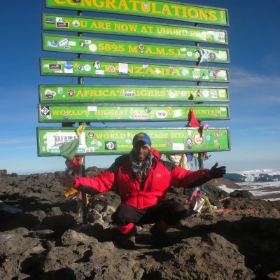 Uhuru Peak (5895m) в июле — фото погоды (2026-07-16)