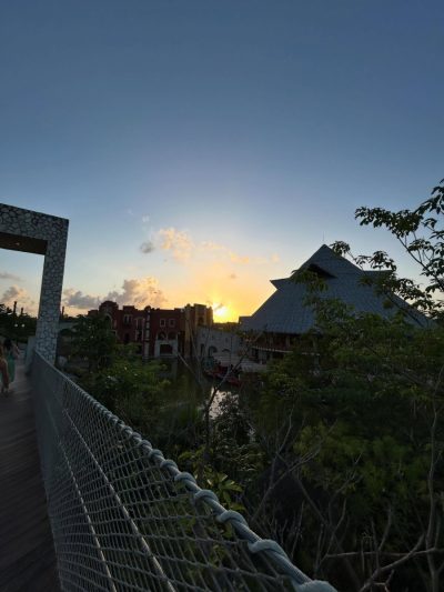 Xoximilco Cancún в мае — фото погоды (2026-05-22)